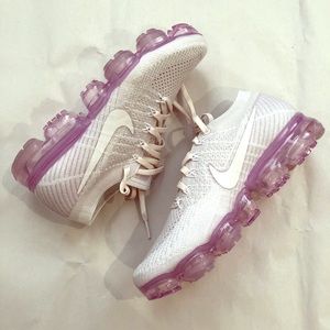 WMNS Nike Air Vapormax Flyknit Light Violet